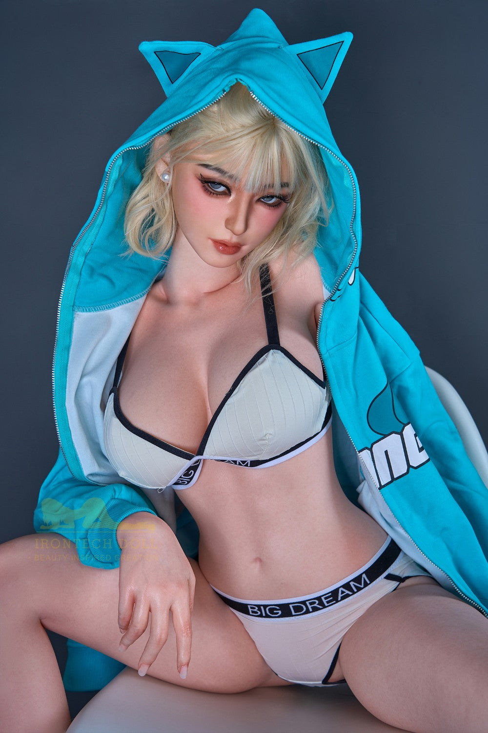 Miku seksa lelle (Irontech Doll 161 cm D-Cup S14 silikona)