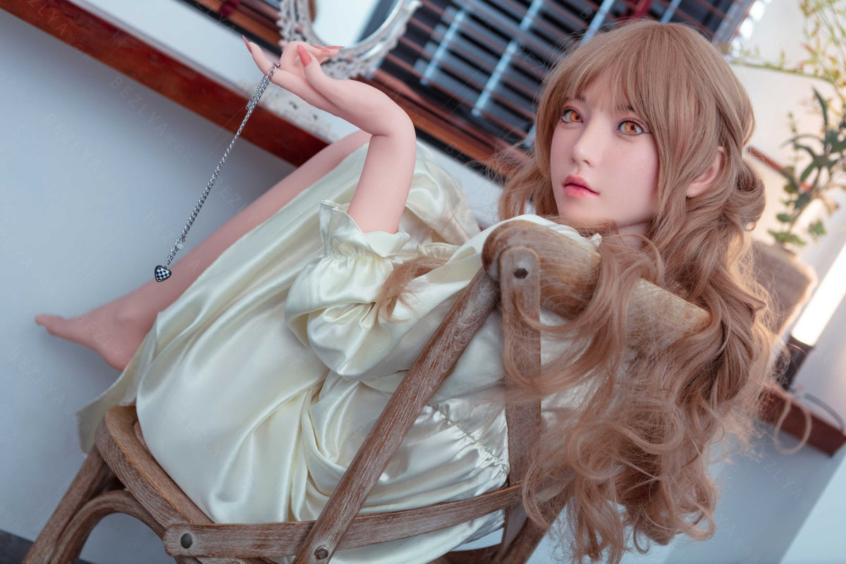Iris seksa lelle (Bezlya Doll 160 cm C-kauss 2,1 silikona)