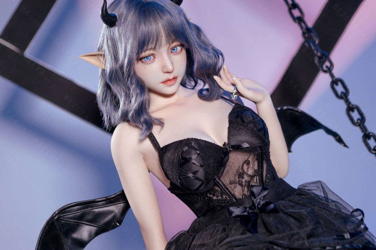 Kampanula seksa lelle (Bezlya Doll 149 cm D-kauss 2,1 silikona)