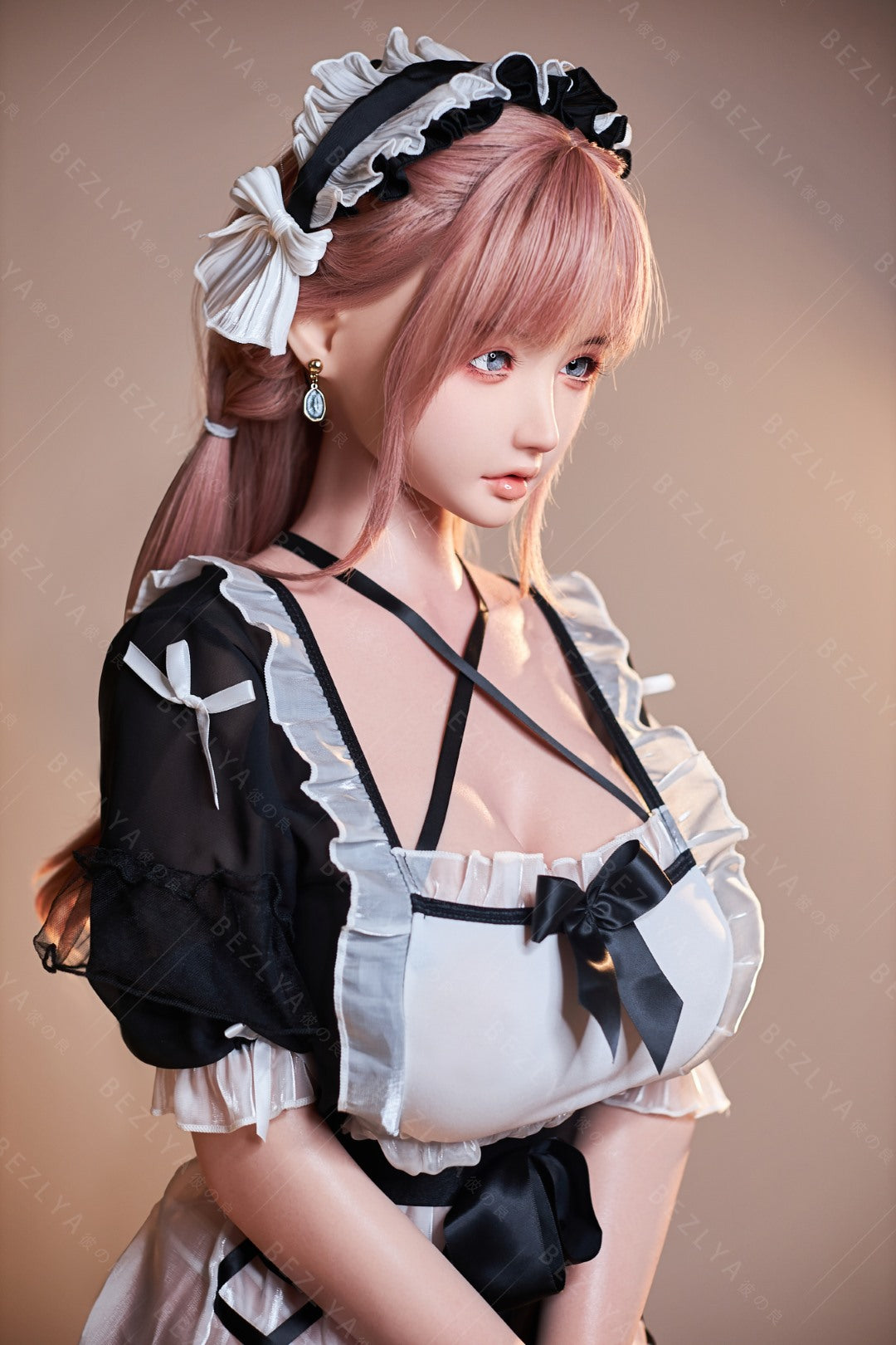 Vaniļas seksa lelle (Bezlya Doll 155 cm H-kauss 2,1 silikona)