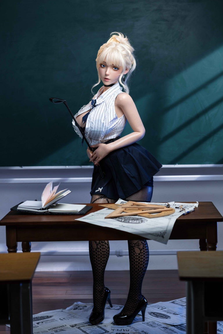 Violeta seksa lelle (AITIA Lelle 157cm F-kauss 2.2CF silikons)