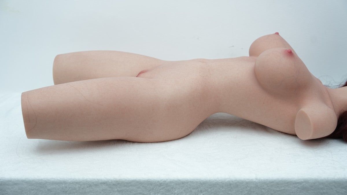 Yuuka.I Torso Sex Doll (SEDoll 107 cm H-Cuss #079SO RST silikons)
