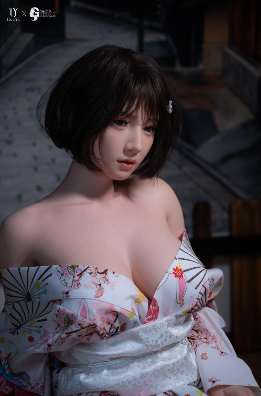 Seksa lelle Elle (HouYu Doll 150cm F-Cup silikona)