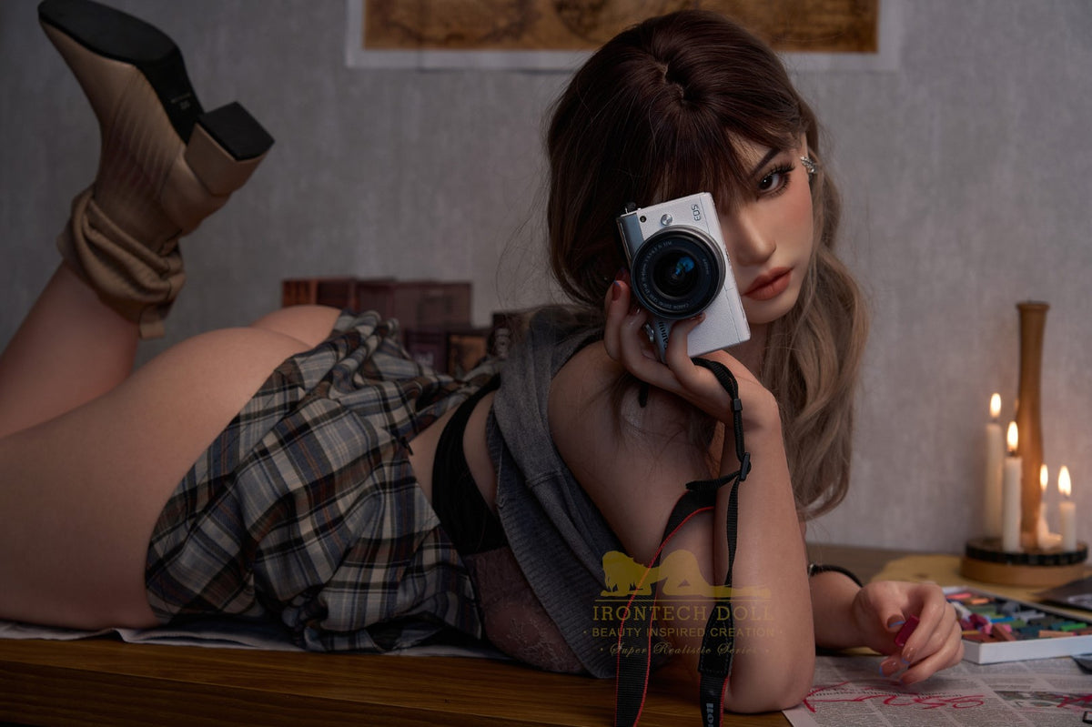 Seksa lelle Suki (Irontech Doll 162 cm J-Kupa S20 silikons)