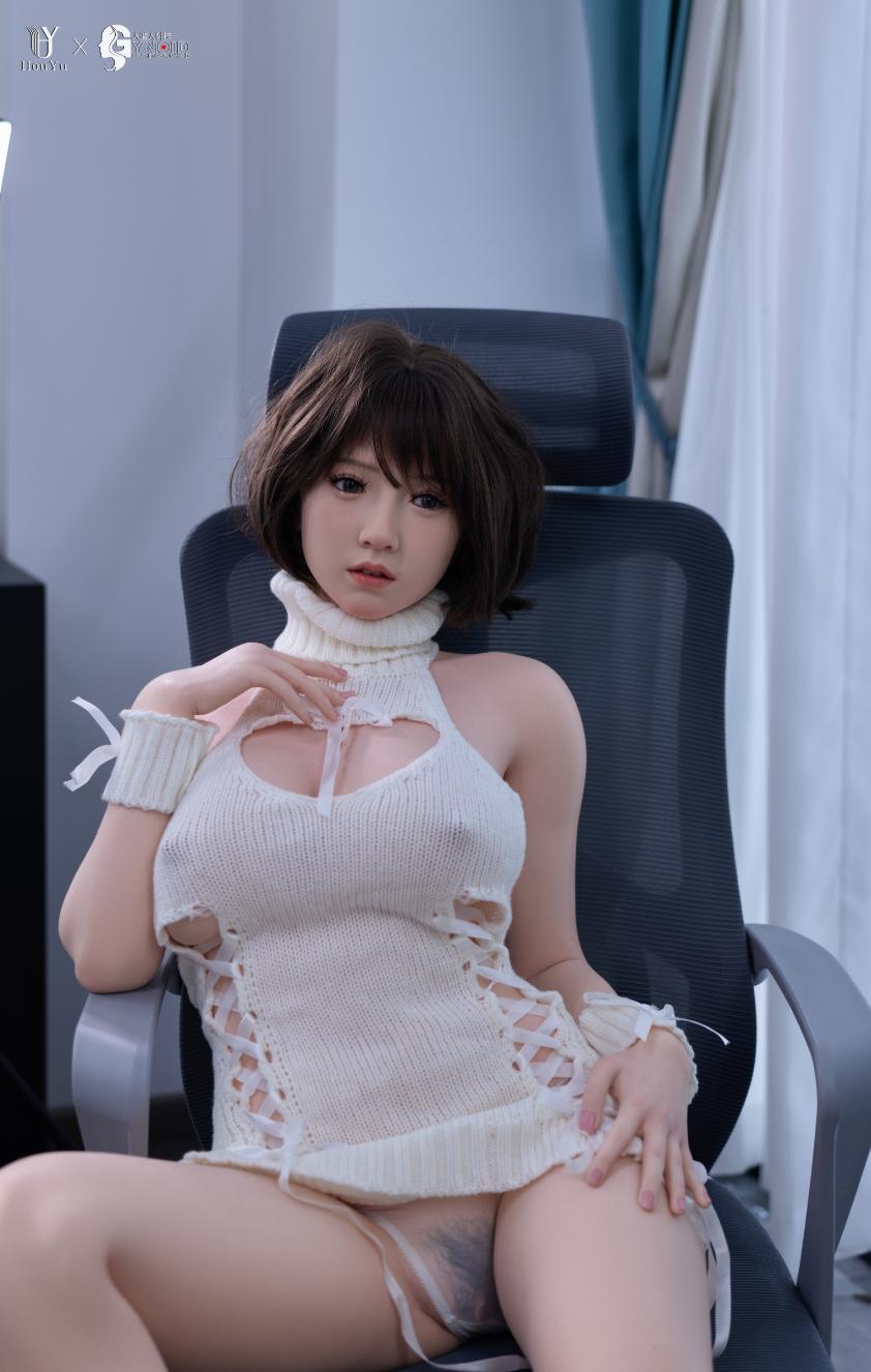 Seksa lelle Elle (HouYu Doll 150cm F-Cup silikona)