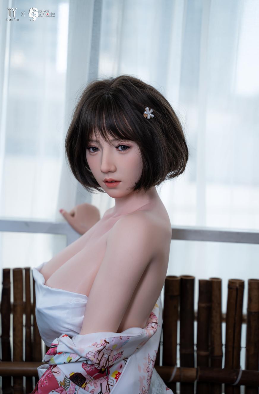 Seksa lelle Elle (HouYu Doll 150cm F-Cup silikona)