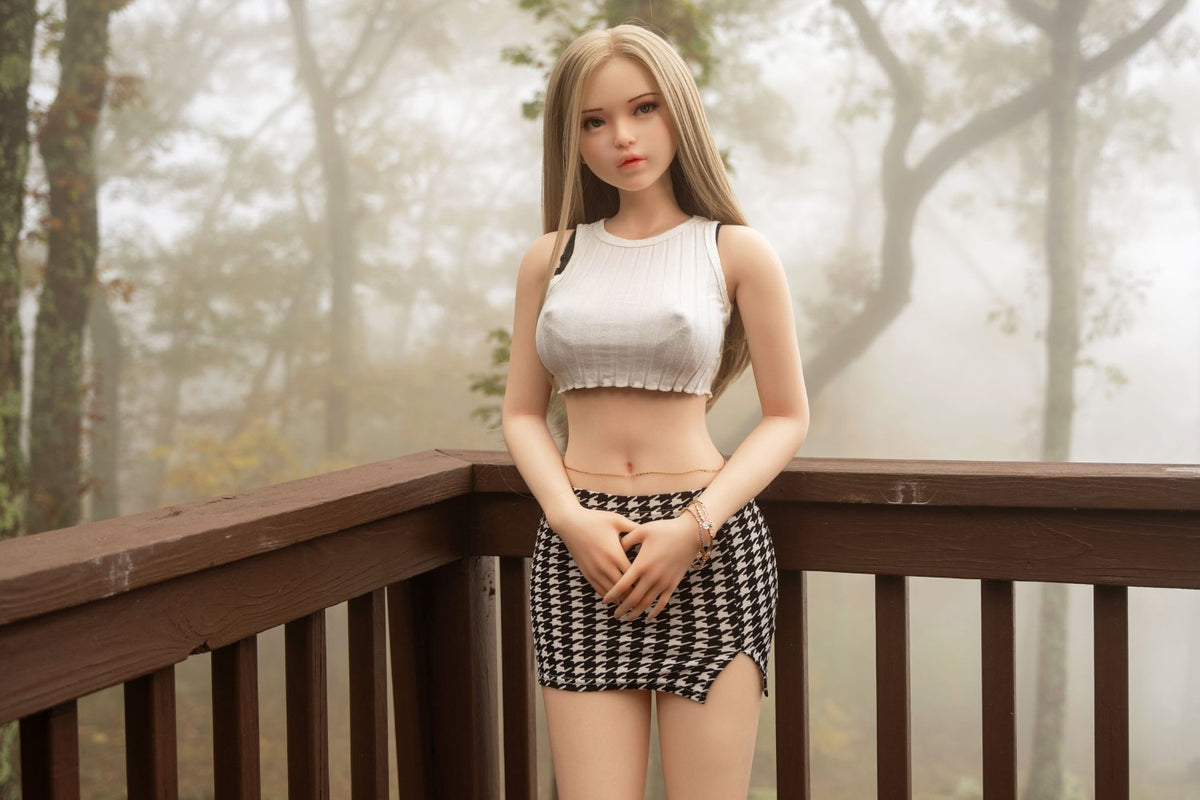 Seksa lelle Fēbe (Piper Doll 140 cm F-Cup silikona)