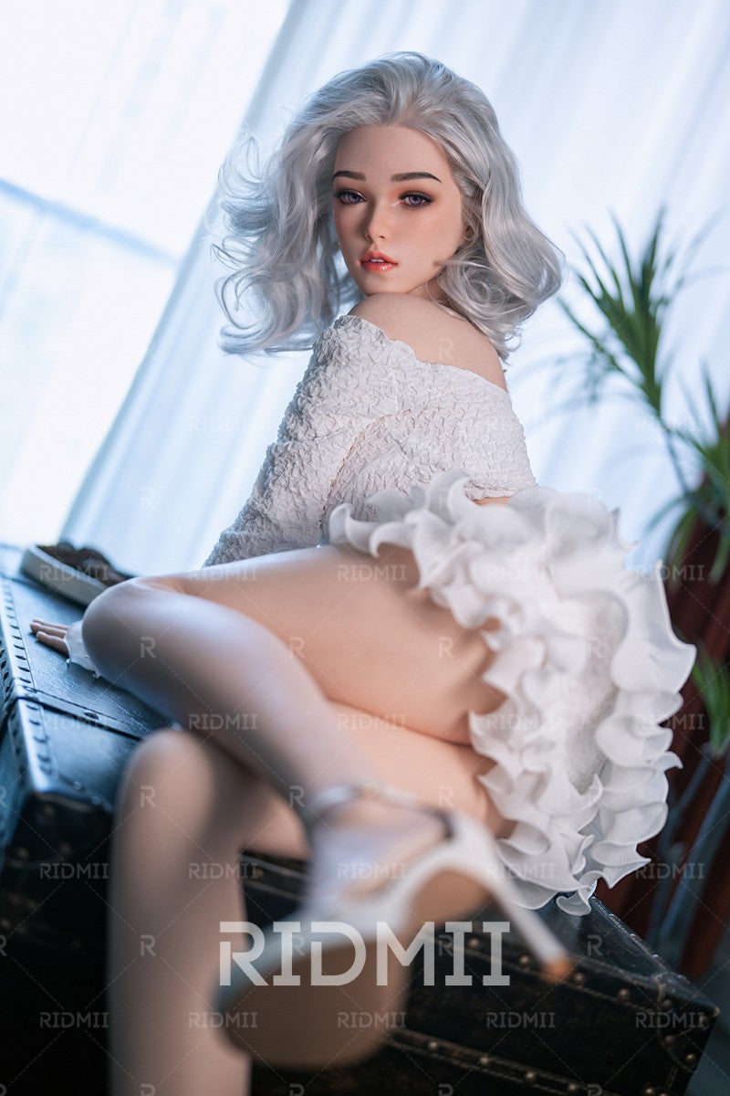 Arina seksa lelle (Ridmii Doll 164 cm C-kausa silikons)
