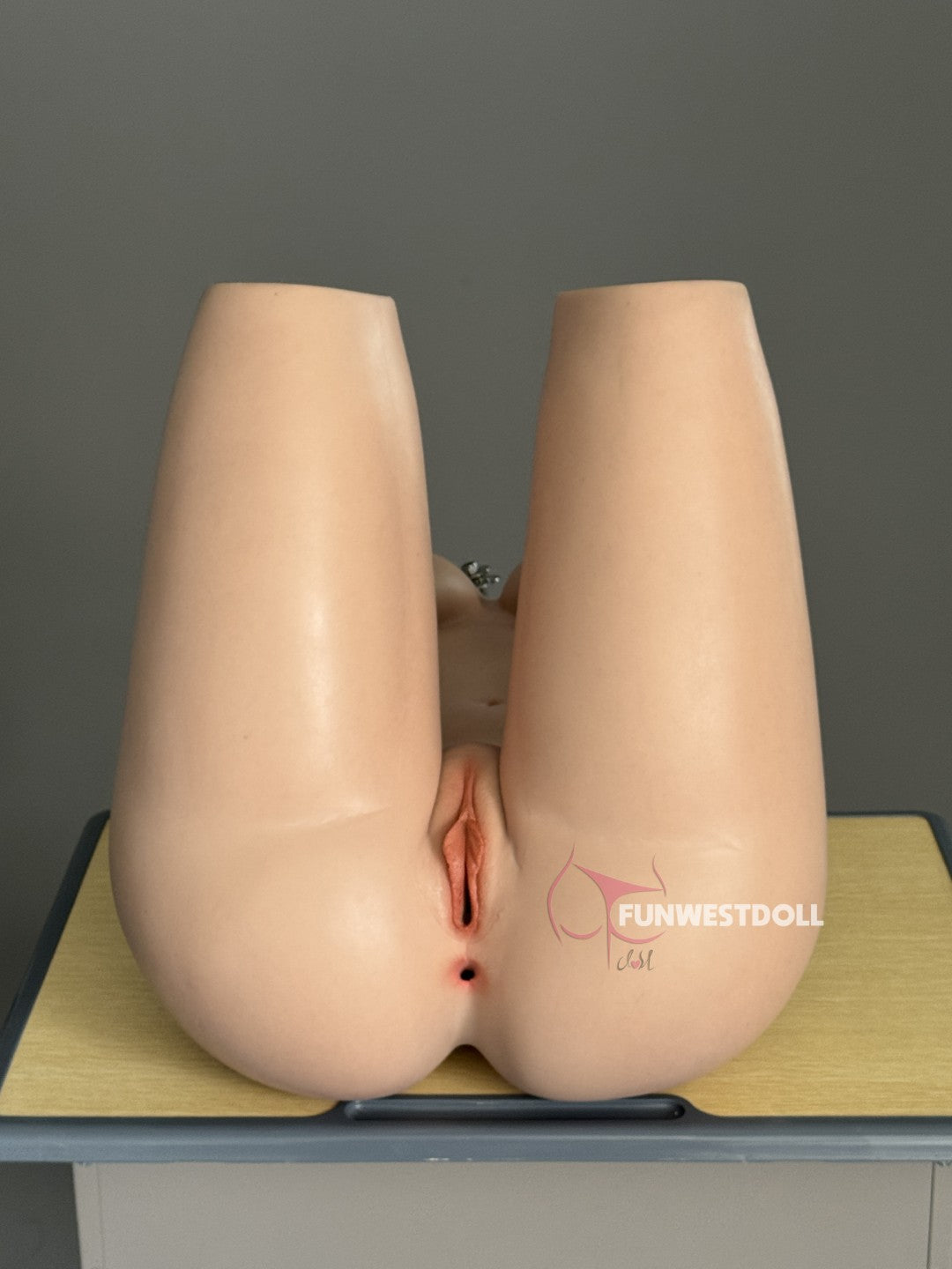 Leksija rumpja seksa lelle (FunWest Doll 103 cm G-Cup #026S silikons)