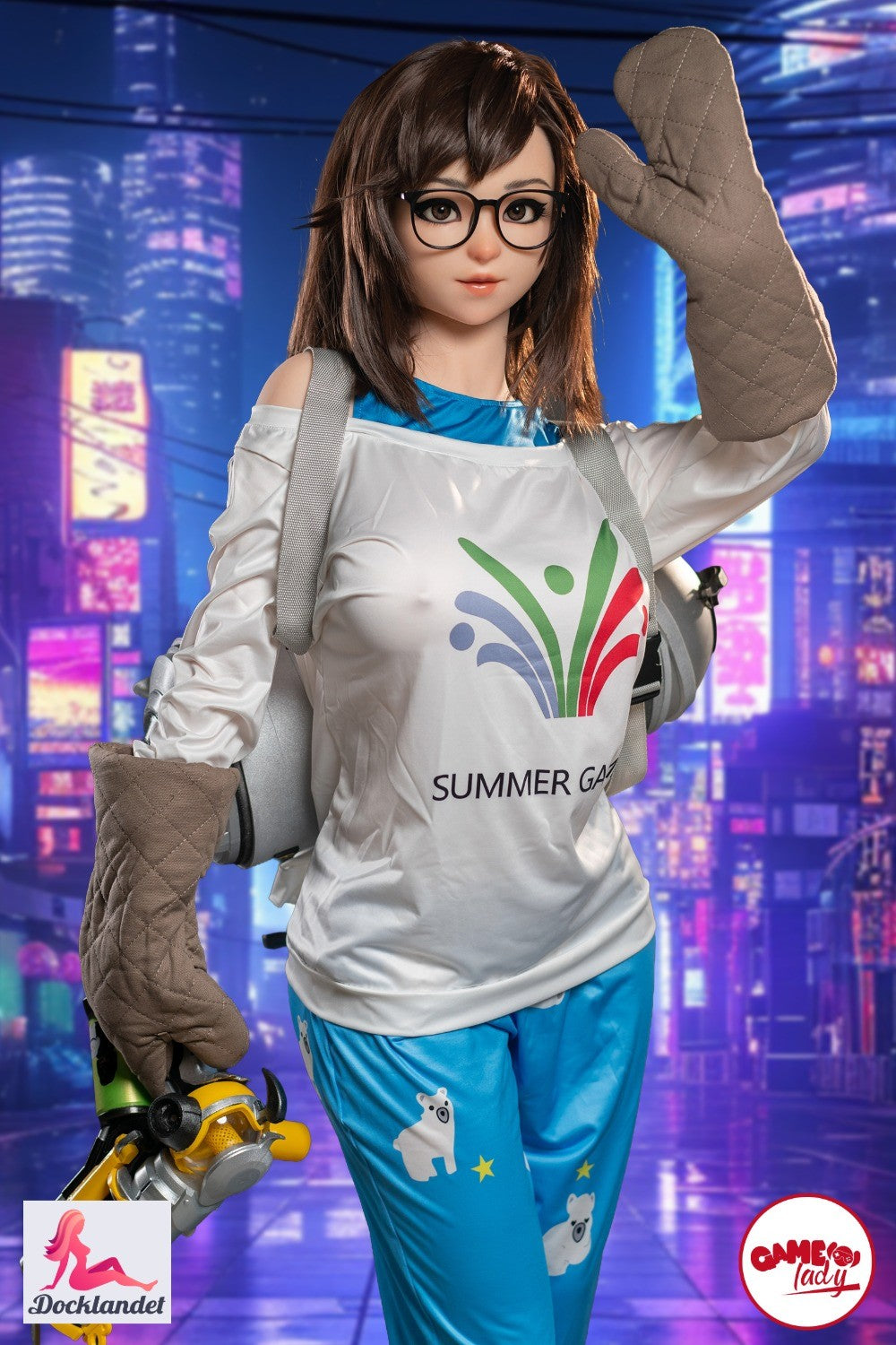 Mei ir cosplayer sex doll iedvesmojoties no populārās spēles Overwatch tēla Mei. Tiem no jums, kas meklē Overwatch sex doll un esat Mei fans, tas tiešām ir kaut kas, ko pārbaudīt! Sex doll Mei ir 165 cm gara un izliekta ķermeņa ar lielām krūtīm (size G kauss). Augstas kvalitātes Overwatch sex doll pilnībā izgatavots no silikona no labi zināmā zīmola Game Lady Doll. Šis nav oficiāls Overwatch produkts, bet gan tā sauktā "cosplay lelle" ar stilīgu izskatu un stilu, ko iedvesmojis Mei. ou