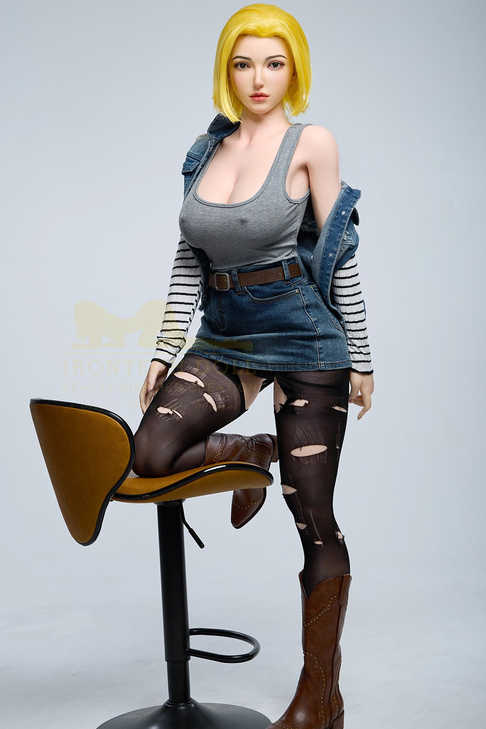 Joline Android 18 seksa lelle (Irontech Doll 159 cm G-Cup S41 silikons)