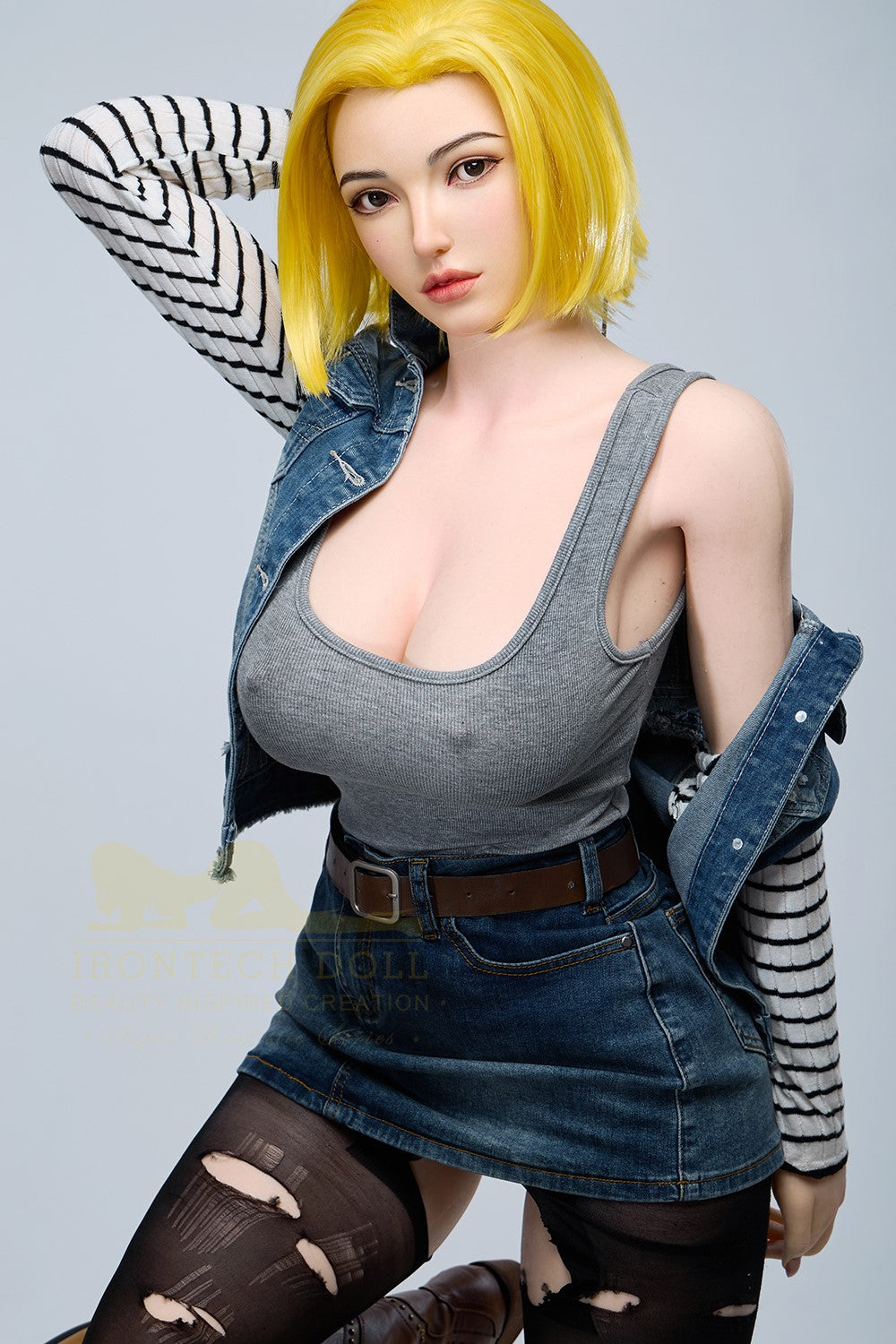 Joline Android 18 seksa lelle (Irontech Doll 159 cm G-Cup S41 silikons)
