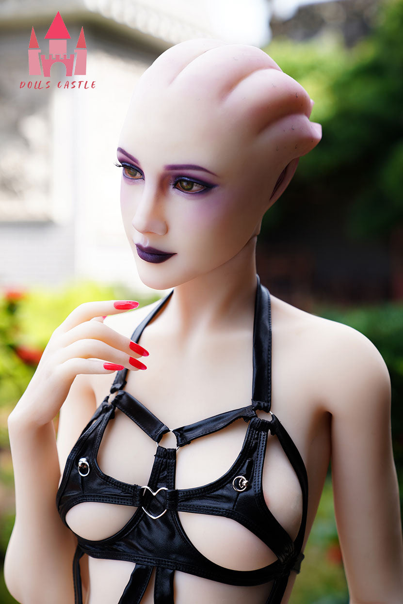 Kinslija seksa lelle (Dolls Castle 170 cm B kauss #A6 TPE)