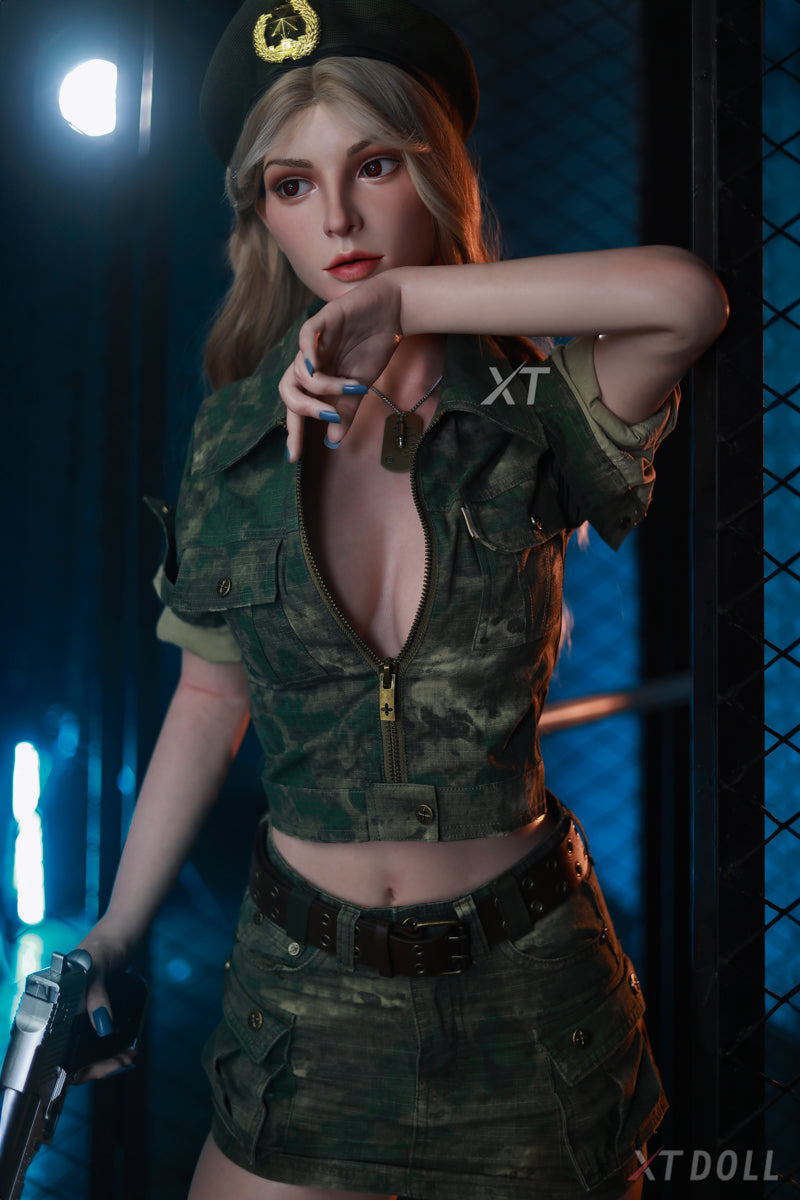 Melānijas seksa lelle (XT Doll 164 cm C-Cup #XT-15-B silikons)