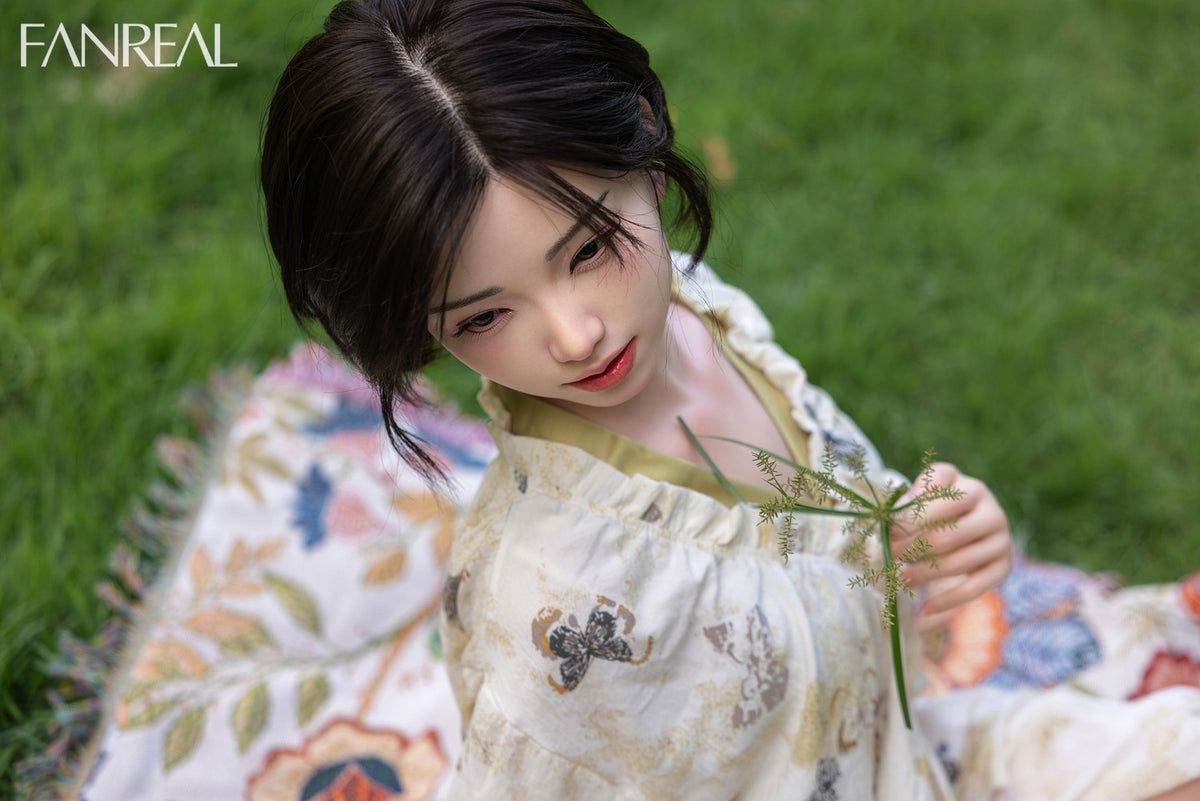 Mollijas seksa lelle (FanReal Doll 153 cm B-kauss silikons)