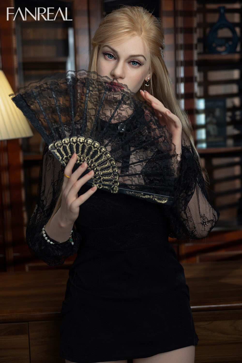 Seksa lelle Vanesa (FanReal Doll 168cm F kauss silikona)
