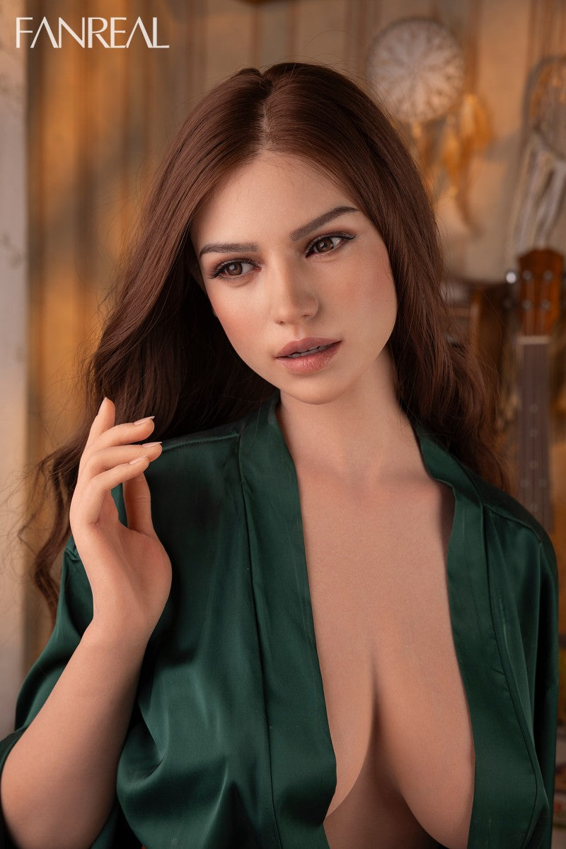 Seksa lelle Mirella (FanReal Doll 155cm F kauss RST silikons)