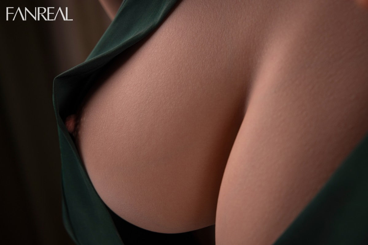 Seksa lelle Mirella (FanReal Doll 155cm F kauss RST silikons)