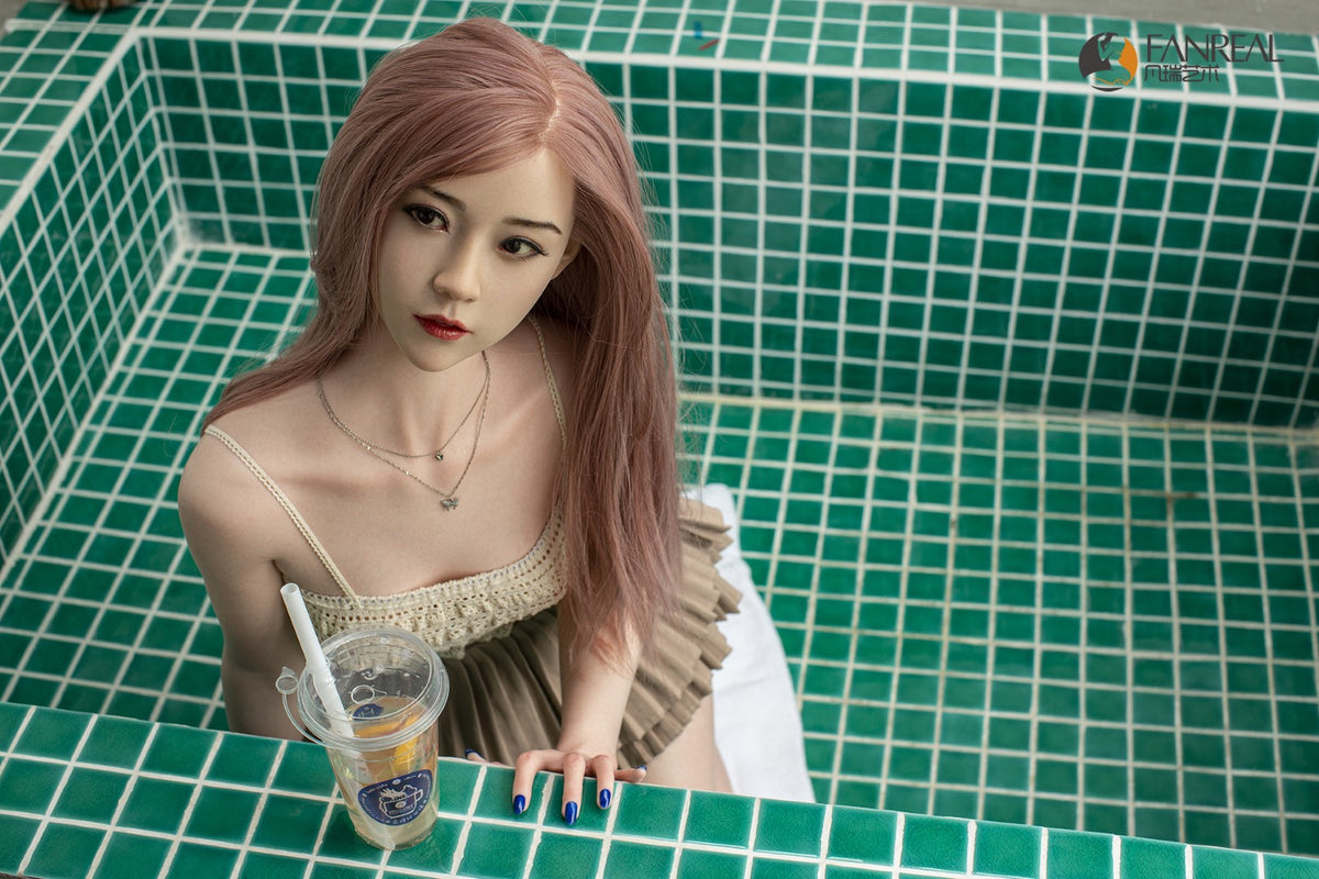 Cjaņa seksa lelle (FanReal Doll 158cm B kauss silikona)