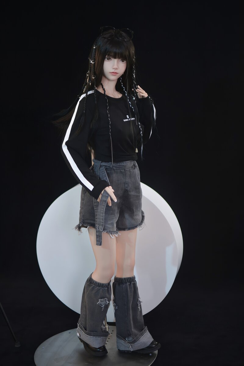 Xiaolu seksa lelle (FUDoll 150 cm B-Cup silikona)