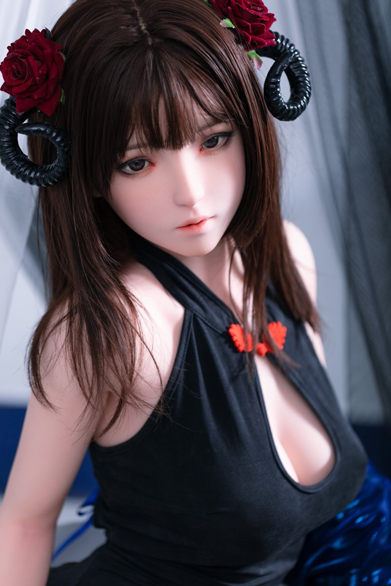 Apprecēties ar seksa lelli (FUDoll 148 cm D-Cus #J014 Silikona)