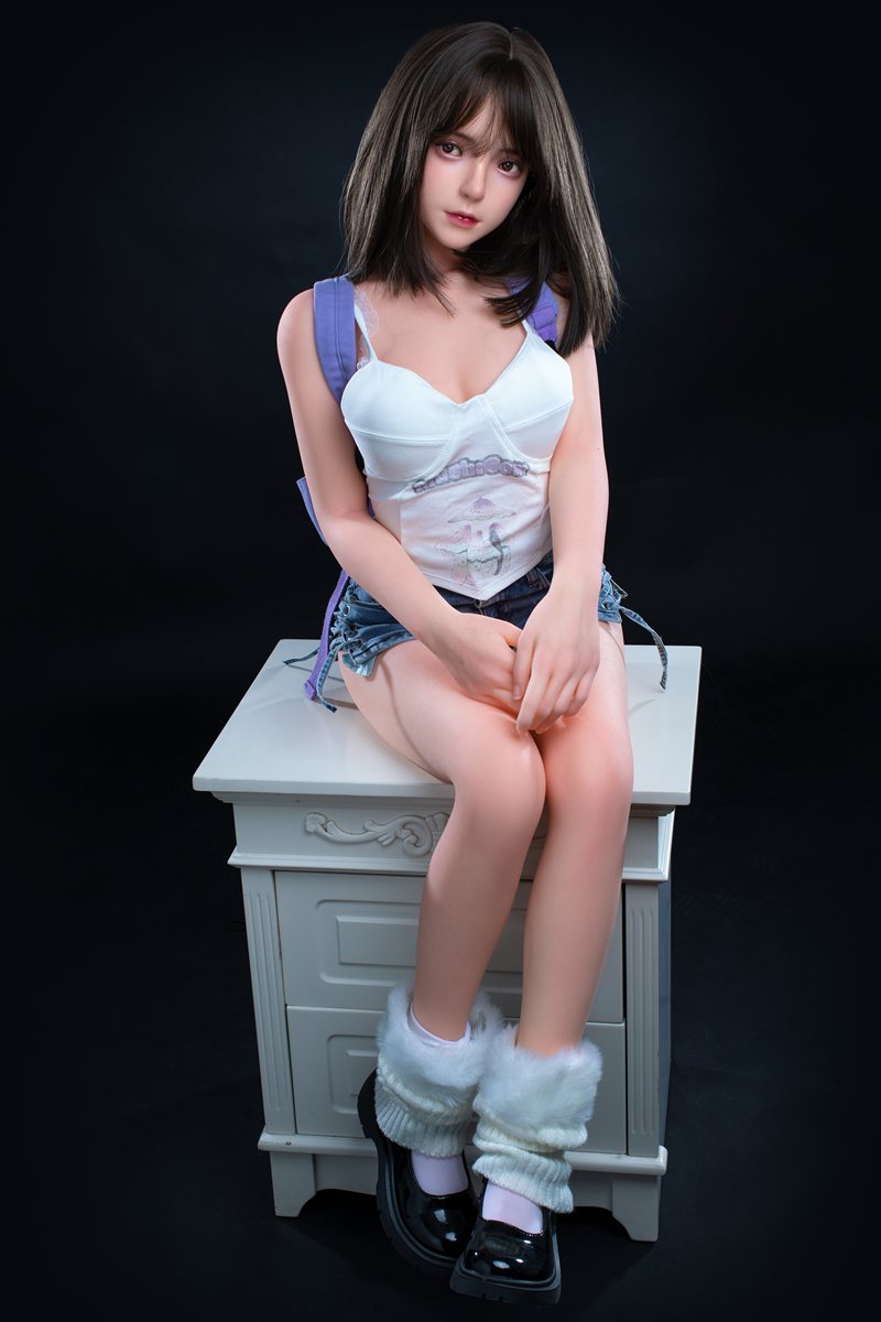 Kosame seksa lelle (FUDoll 150 cm B kauss #J013 TPE+silikons)