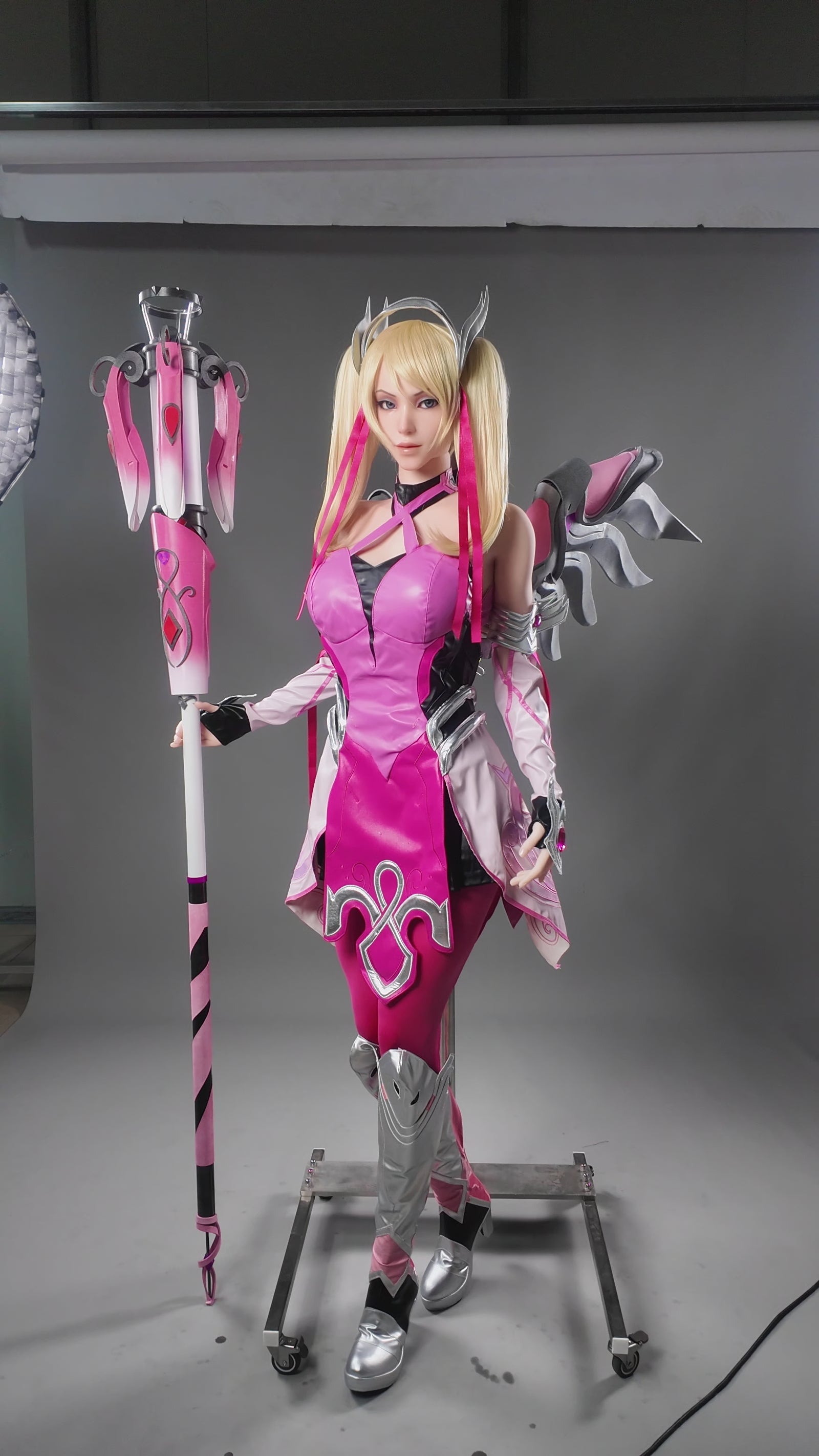 Seksa lelle Mercy (Game Lady 171 cm G-Cup Nr. 38 silikons)