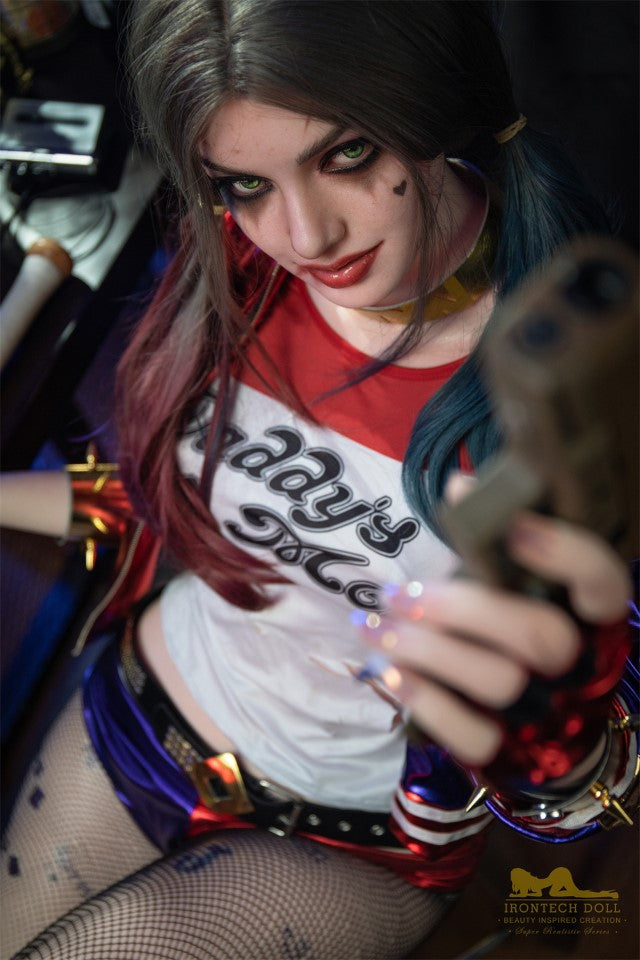 Harley Sex Doll (Irontech Doll 166 cm B-Cup S27 silikona)